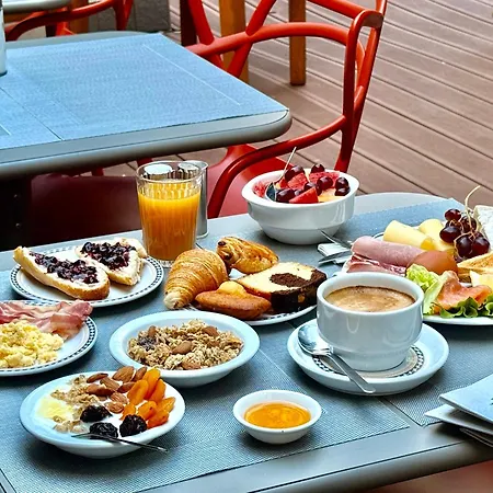 Alhambra Hotel Paris