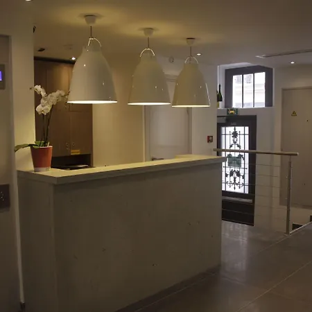 Alhambra 3* Paris