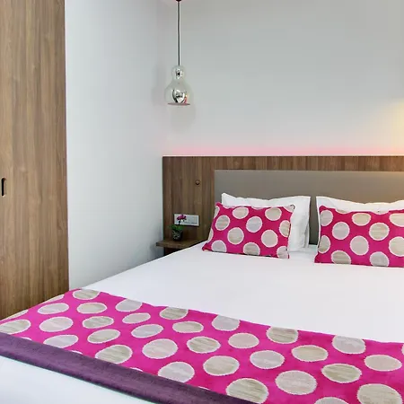 Alhambra Hotel Paris