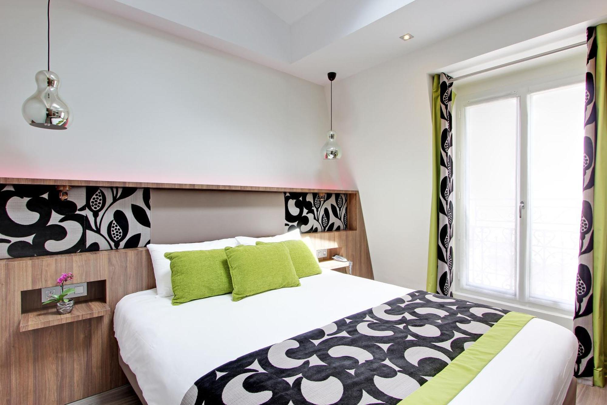 Alhambra Hotel Paris